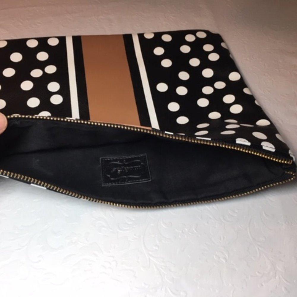 Mud Pie Initialed "H" Zippered Pouch (11.75" x 9") - Picture 3 of 4